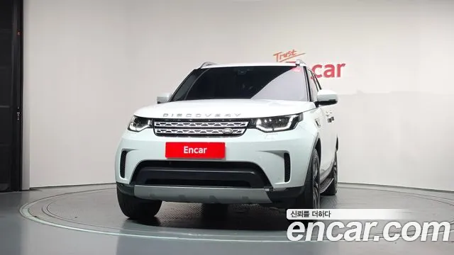 Land Rover Discovery 2018 thumb 3