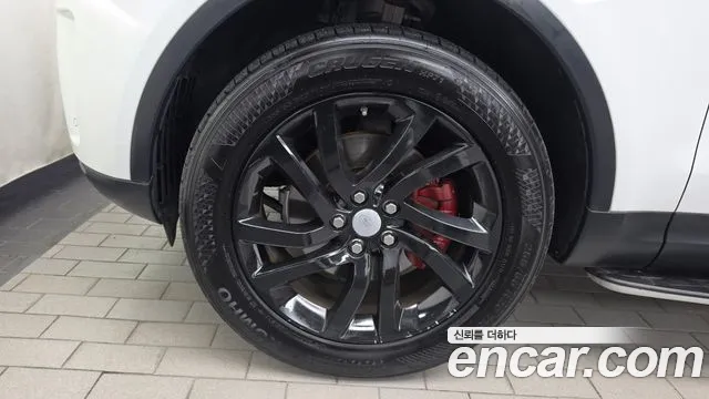 Land Rover Discovery 2018 thumb 5
