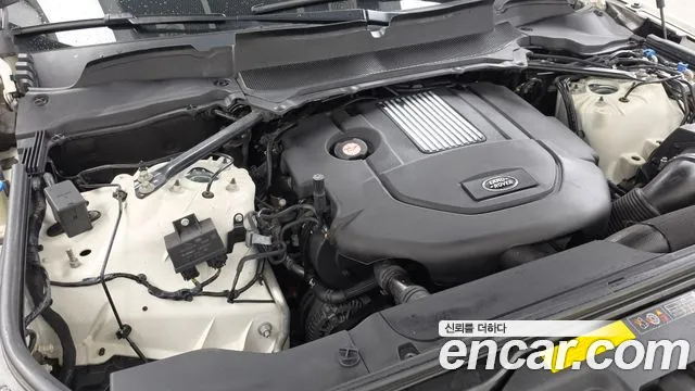 Land Rover Discovery 2018 thumb 6