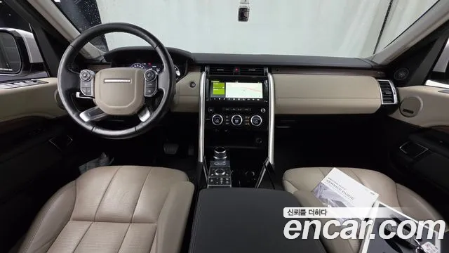 Land Rover Discovery 2018 thumb 7