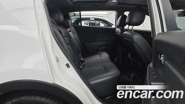 Kia Sportage 2011 thumb 12