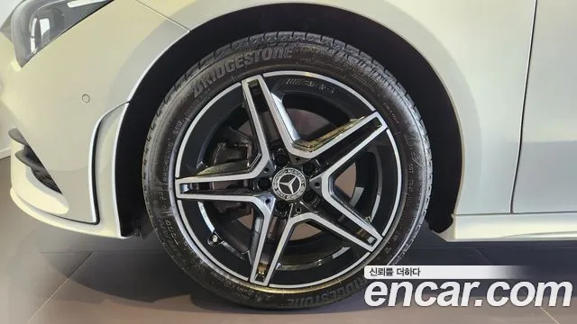 Mercedes-Benz CLA 2021 thumb 5