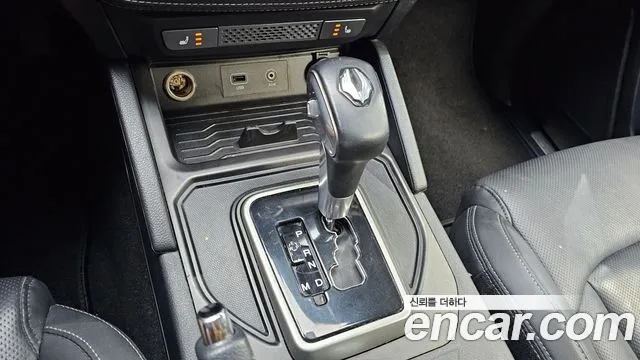 KG_Mobility_Ssangyong Rexton 2019 thumb 9