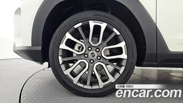 KG_Mobility_Ssangyong Torres 2022 thumb 4