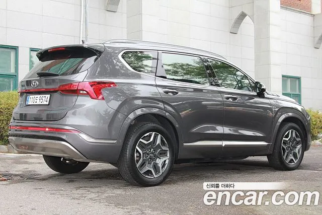 Hyundai Santa Fe 2023 thumb 2