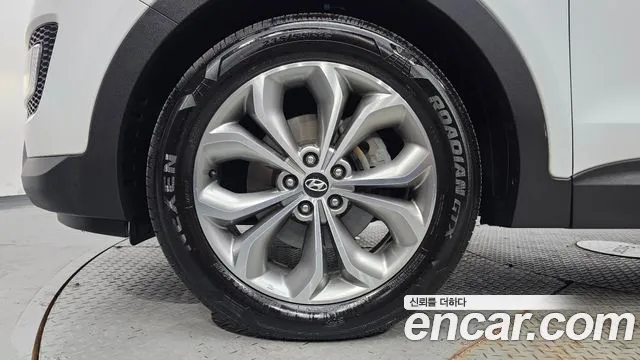 Hyundai Santa Fe 2013 thumb 5