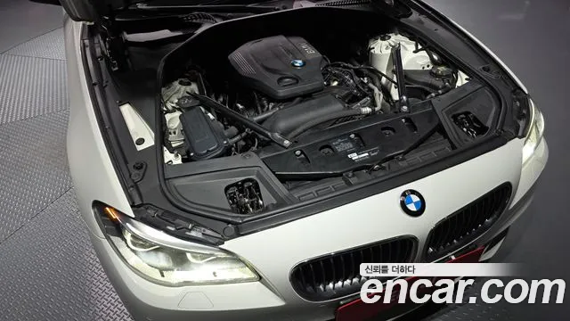 BMW 5 серии 2016 thumb 6