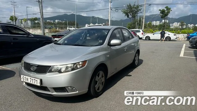 Kia Carens 2008 thumb 2