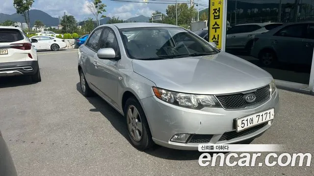 Kia Carens 2008 thumb 6