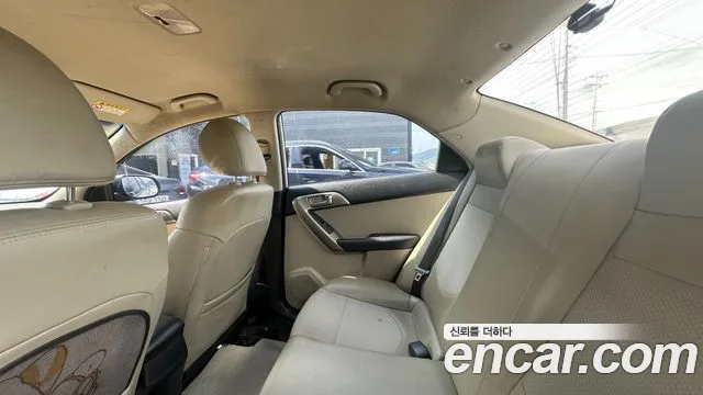 Kia Carens 2008 thumb 8