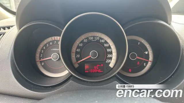 Kia Carens 2008 thumb 10