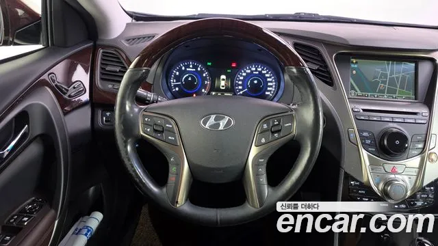 Hyundai Grandeur 2012 thumb 12