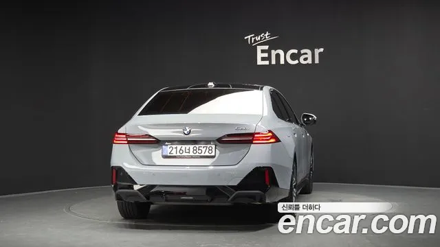 BMW 5 серии 2025 thumb 4