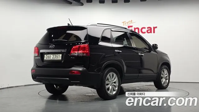 Kia Sorento 2010 thumb 2