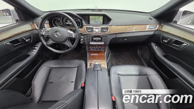 Mercedes-Benz E-Класс 2013 thumb 7