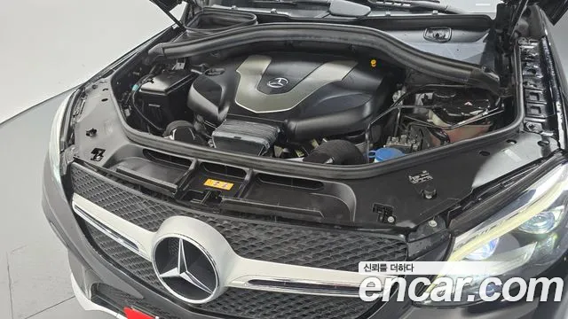 Mercedes-Benz GLE 2016 thumb 6