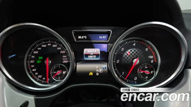 Mercedes-Benz GLE 2016 thumb 8