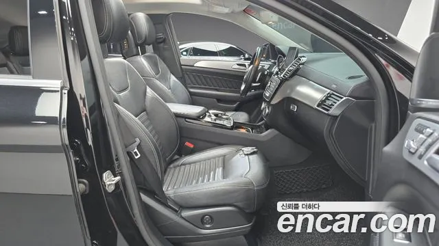 Mercedes-Benz GLE 2016 thumb 11