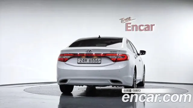 Hyundai Grandeur 2013 thumb 3