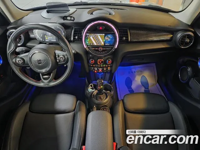 Mini Hatch 2021 thumb 6