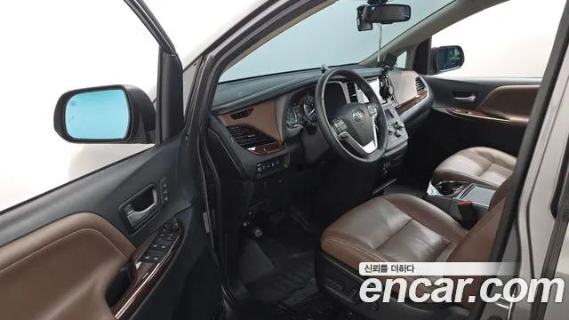 Toyota Sienna 2017 thumb 10