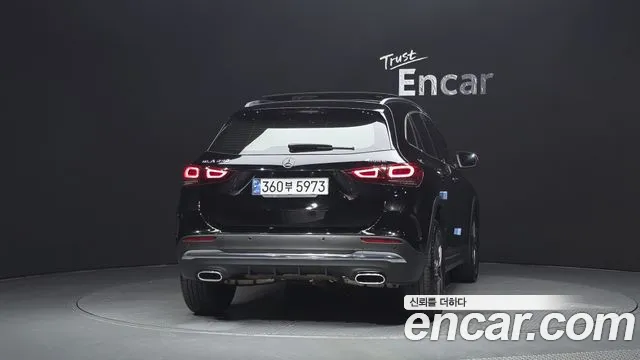 Mercedes-Benz GLA 2020 thumb 4