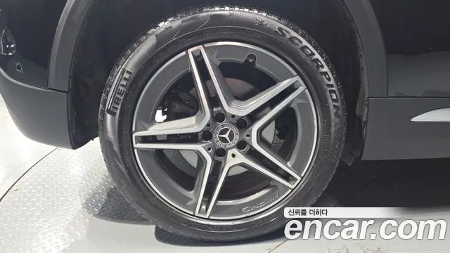 Mercedes-Benz GLA 2020 thumb 5