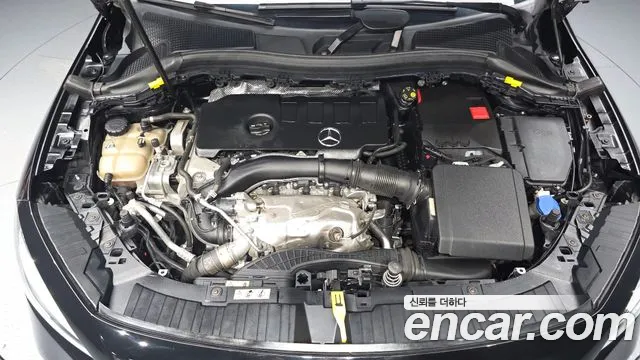 Mercedes-Benz GLA 2020 thumb 6
