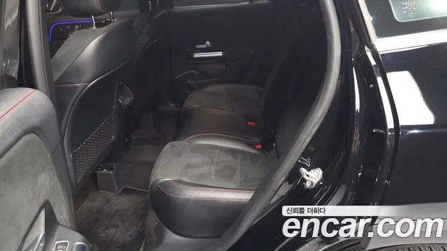 Mercedes-Benz GLA 2020 thumb 12