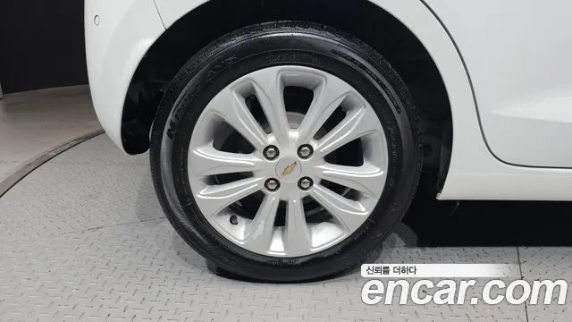 Chevrolet Spark 2016 thumb 5