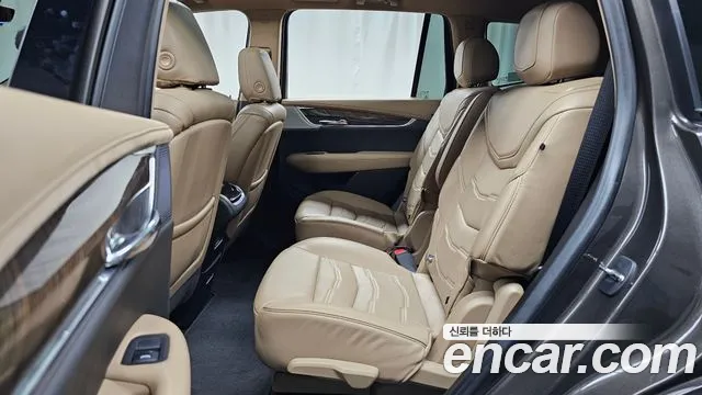 Cadillac XT6 2020 thumb 12