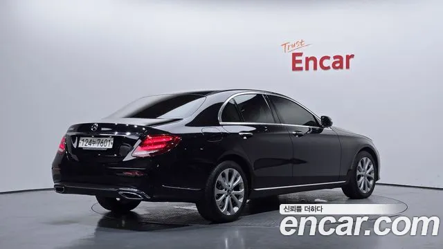 Mercedes-Benz E-Класс 2019 thumb 2