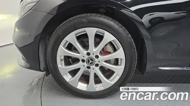 Mercedes-Benz E-Класс 2019 thumb 5