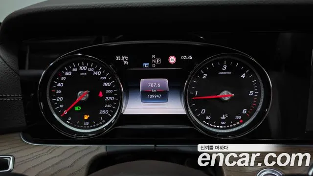 Mercedes-Benz E-Класс 2019 thumb 8