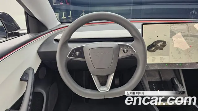 Tesla Model 3 2024 thumb 12