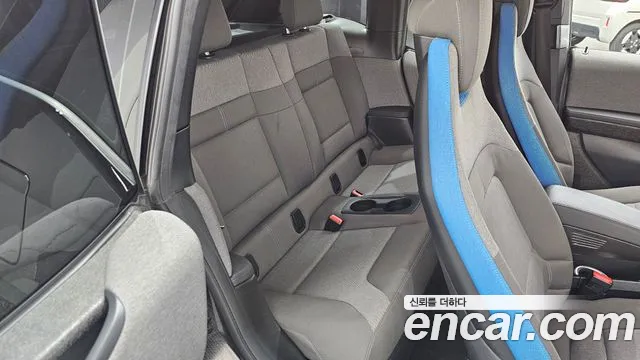 BMW i3 2019 thumb 11