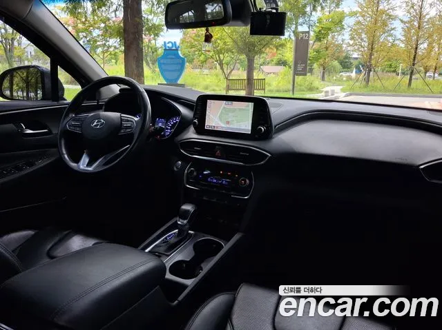 Hyundai Santa Fe 2019 thumb 9