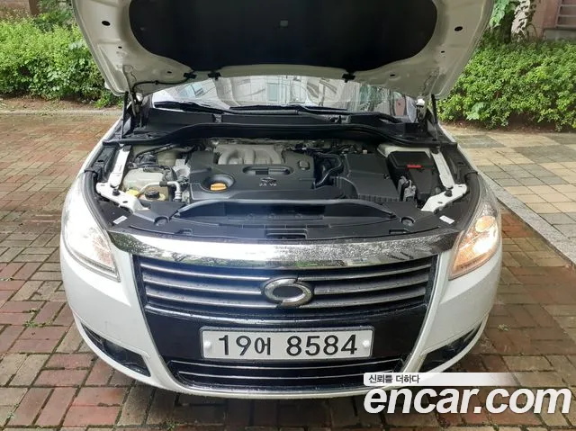 Renault Latitude 2011 thumb 5
