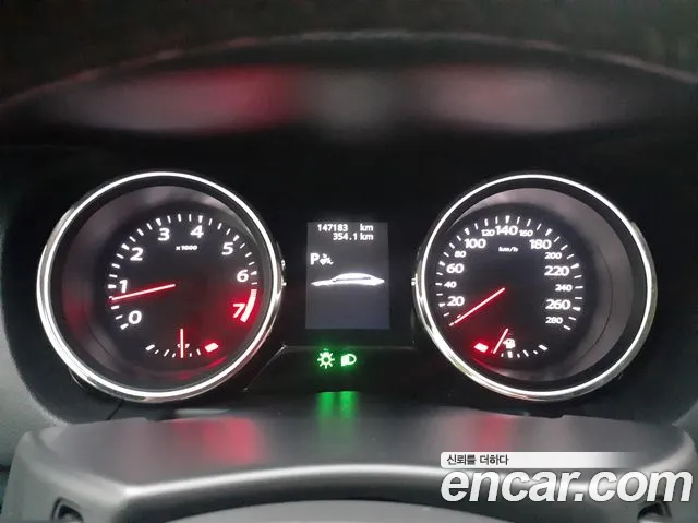 Renault Latitude 2011 thumb 6