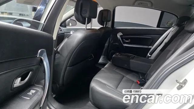 Renault SM5 2015 thumb 12