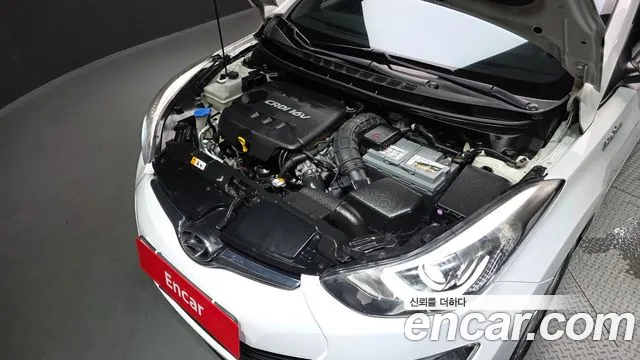 Hyundai Avante 2013 thumb 6