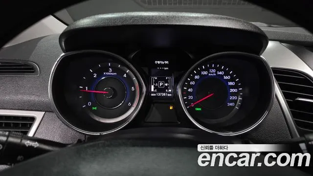 Hyundai Avante 2013 thumb 8