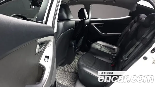 Hyundai Avante 2013 thumb 11