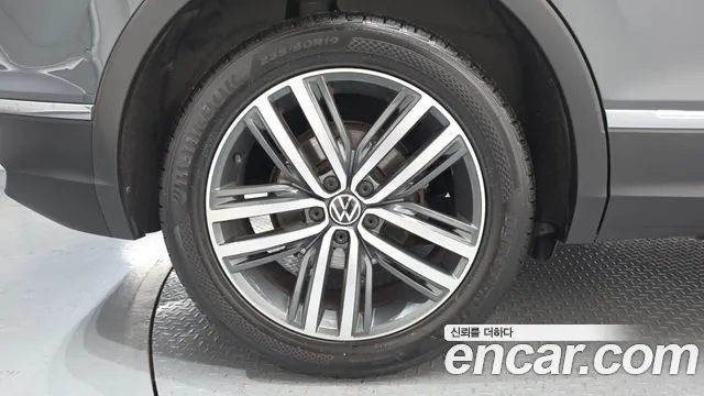 Volkswagen Tiguan 2022 thumb 5