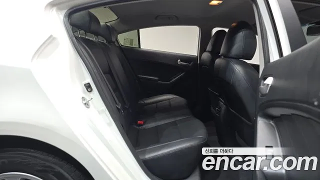 Kia K3 2015 thumb 11
