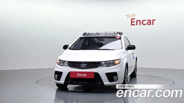 Kia Carens 2011 thumb 3