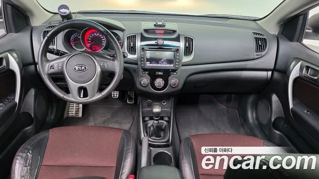 Kia Carens 2011 thumb 7
