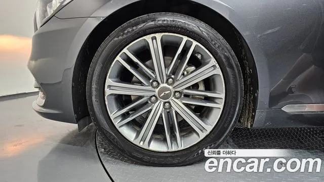 Genesis G80 2019 thumb 4