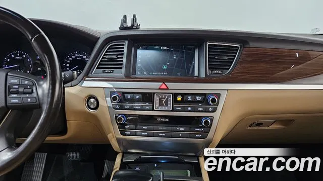 Genesis G80 2019 thumb 11