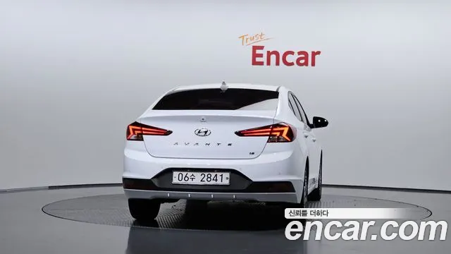Hyundai Avante 2019 thumb 4